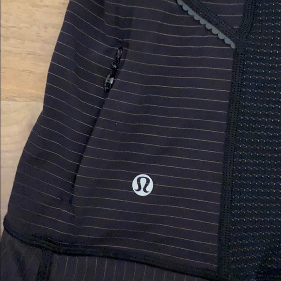 Lululemon Half Zip - Picture 3 of 4